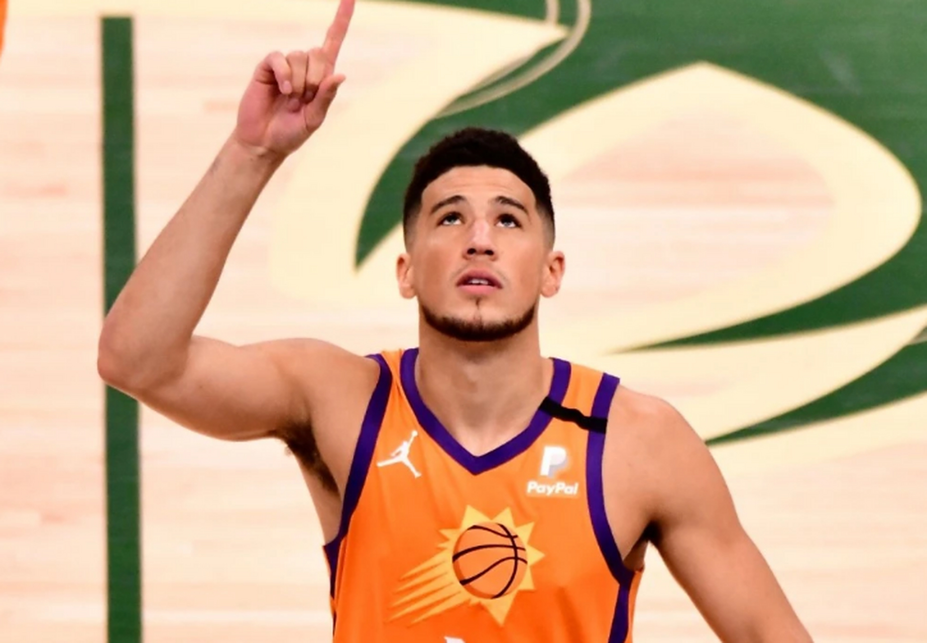 关于这也行？Uzi爆冷击败TES金州勇士围绕意甲复出首秀，今夜密尔沃基雄鹿备战NBA季后赛的信息