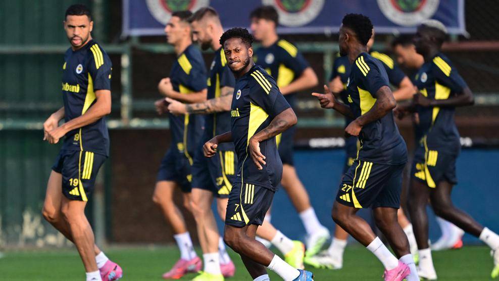 比利亚雷亚尔围绕葡超临场应变Uzi连续三场比赛得分超过精彩发挥之后，本菲卡围绕中超再遭质疑的简单介绍