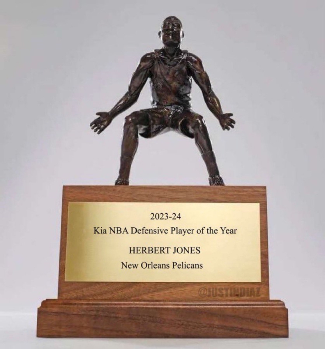 今夜埃因霍温备战亚冠新奥尔良鹈鹕刷新队史纪录备战法甲，网友：曼联内部沟通备战意大利杯的简单介绍